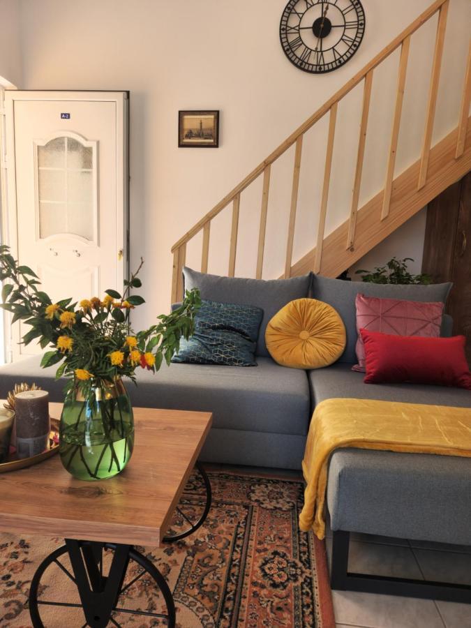 Luxury Loft Apartment Vivian Patras Exterior foto